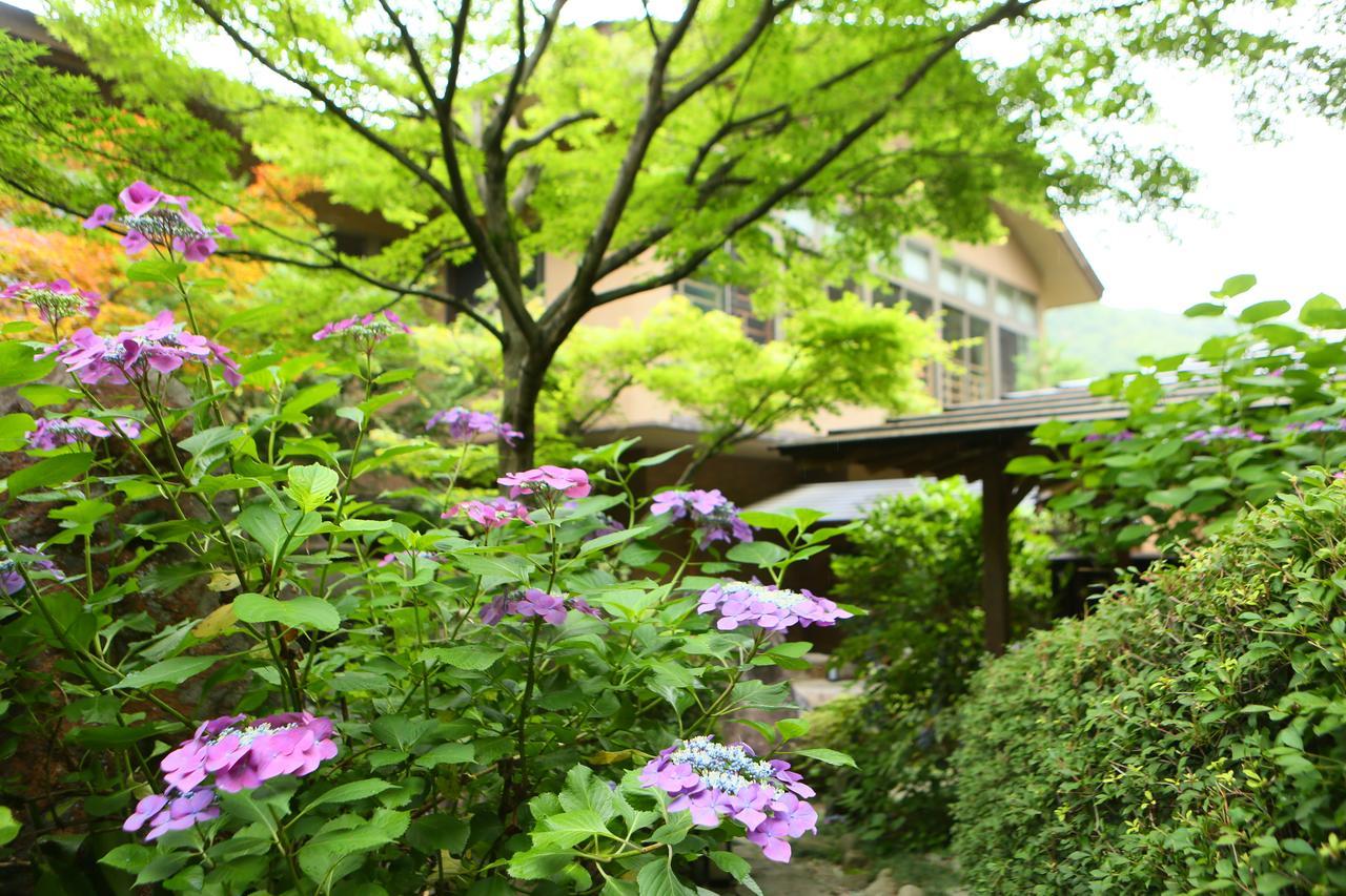 Fuefukigawa Onsen Zabou Koshu Exterior photo